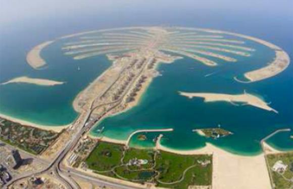 05. Palm Jumeirah, Dubai (UAE)